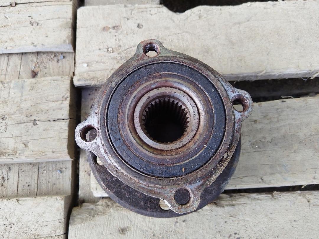 Ступица задняя левая J8NP6P BMW X5 E53 - Фото 2