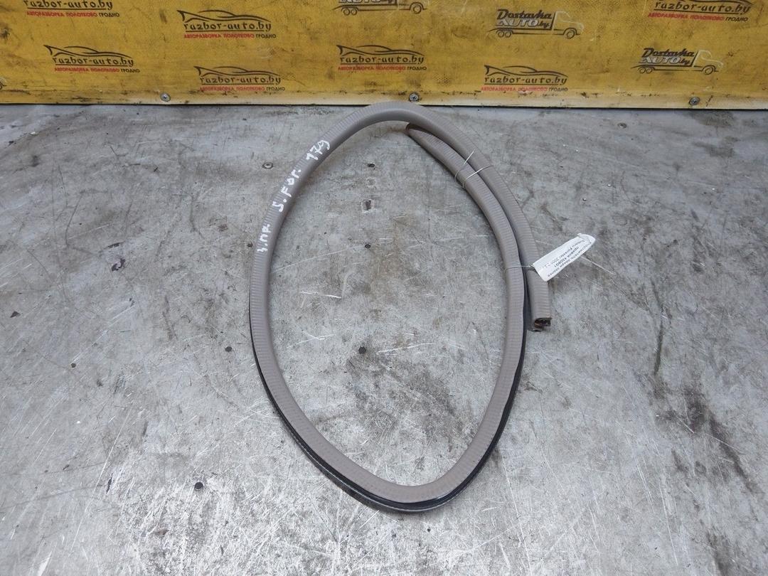 Уплотнитель двери задней правой 43D9G1 Subaru Forester купить