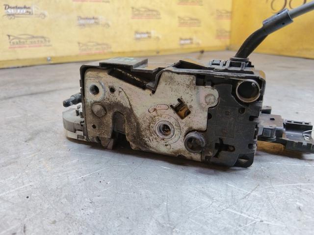 Замок двери передней правой 5NAUIQ Peugeot 207