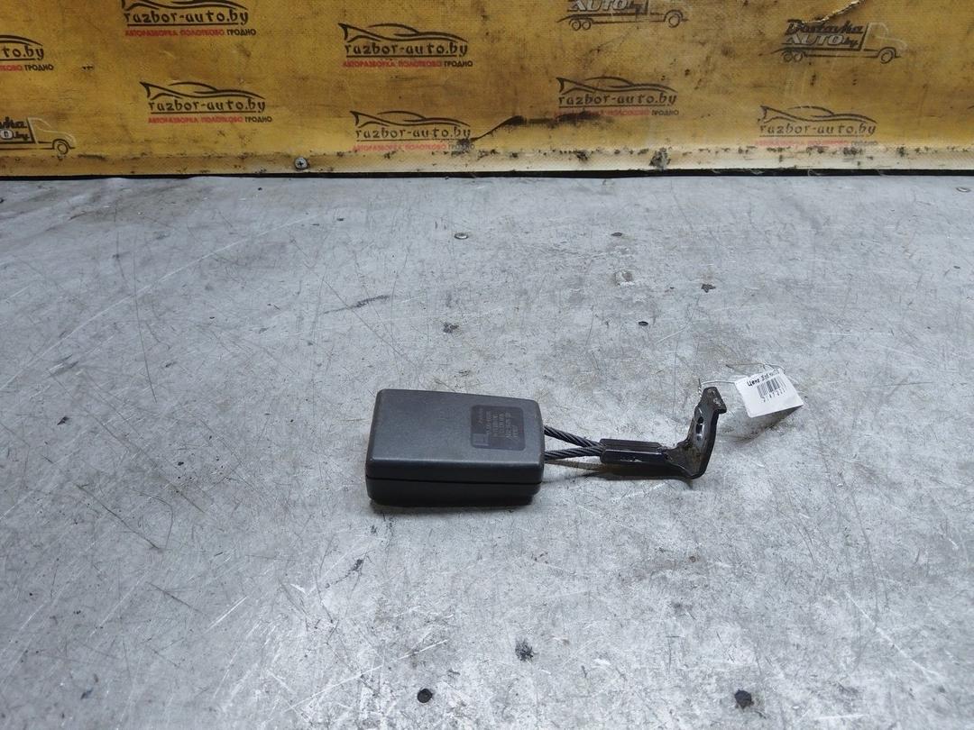 Замок ремня безопасности YZ9N6G Opel Astra