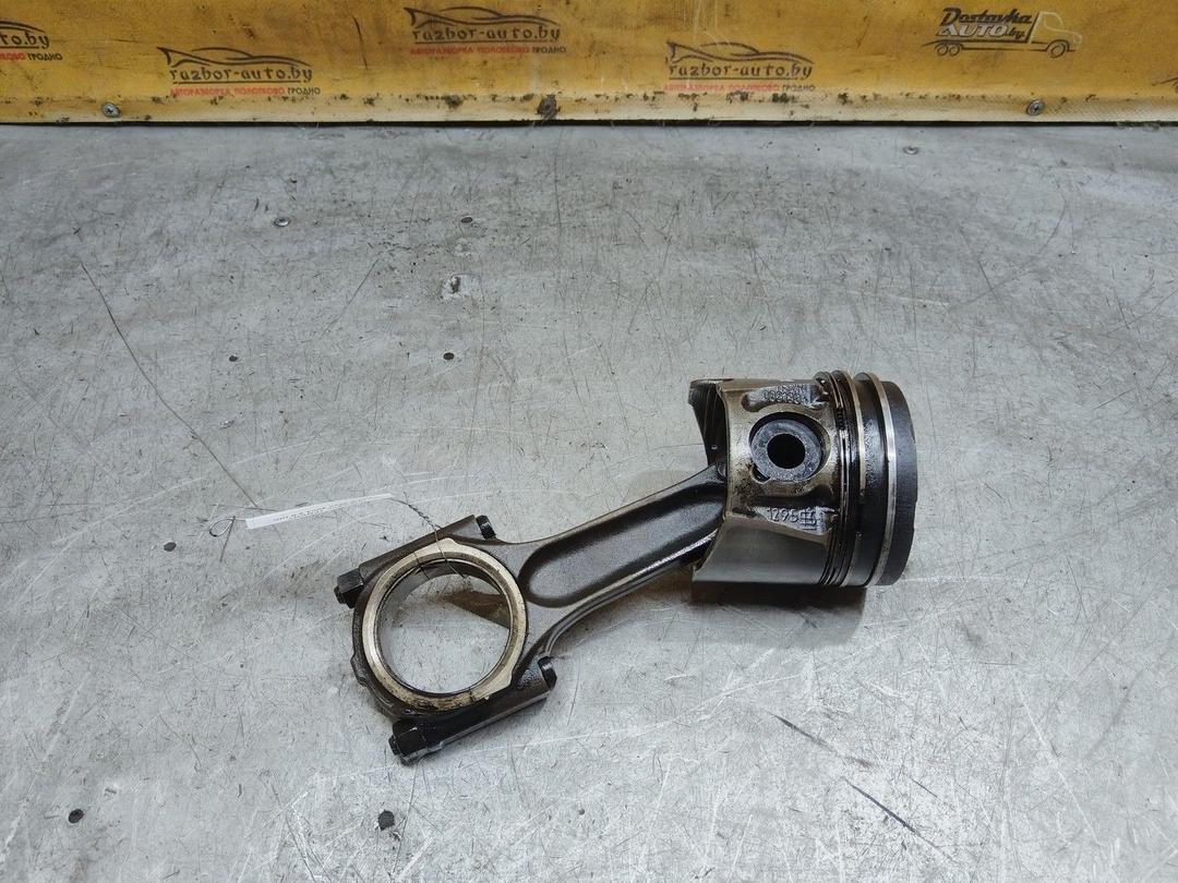 Поршень 7PGKHY Ford C-Max