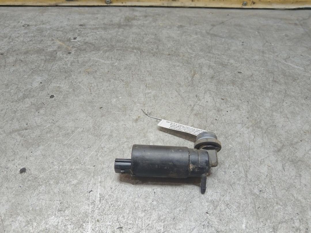 Моторчик передних стеклоочистителей (дворников) KR1KH2 Toyota Corolla