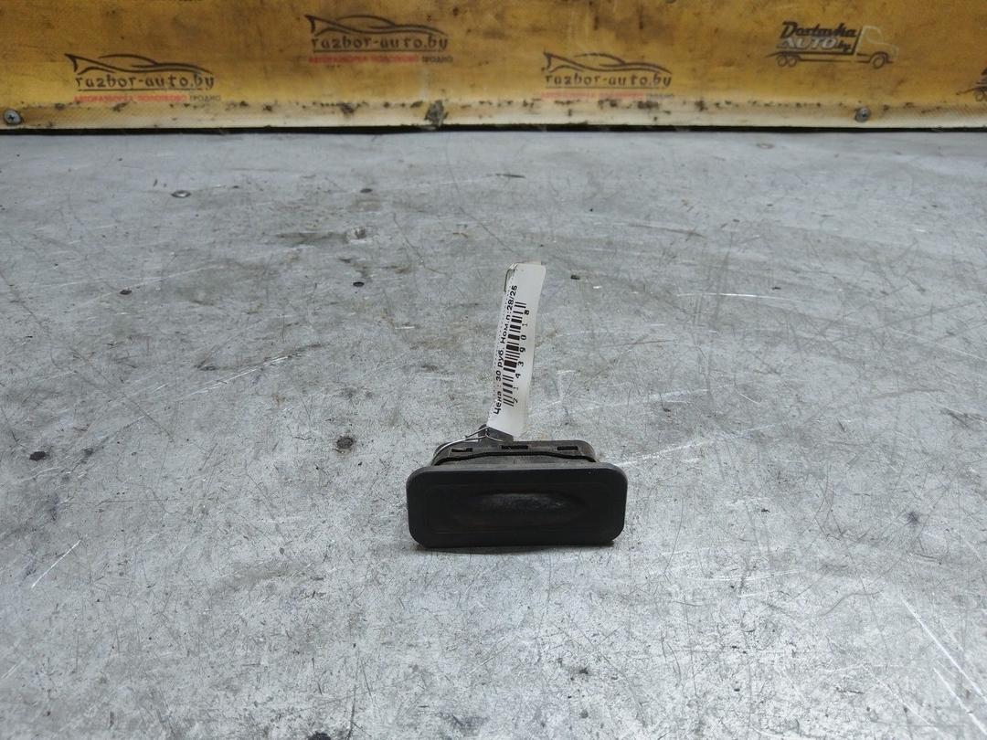 Кнопка открытия багажника HC5E7V Renault Scenic