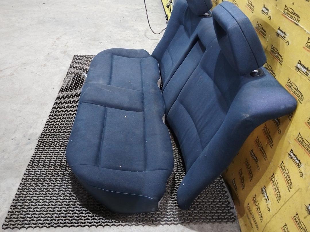 Сиденье заднее YKWN1A Audi 100 купить на авторазборке