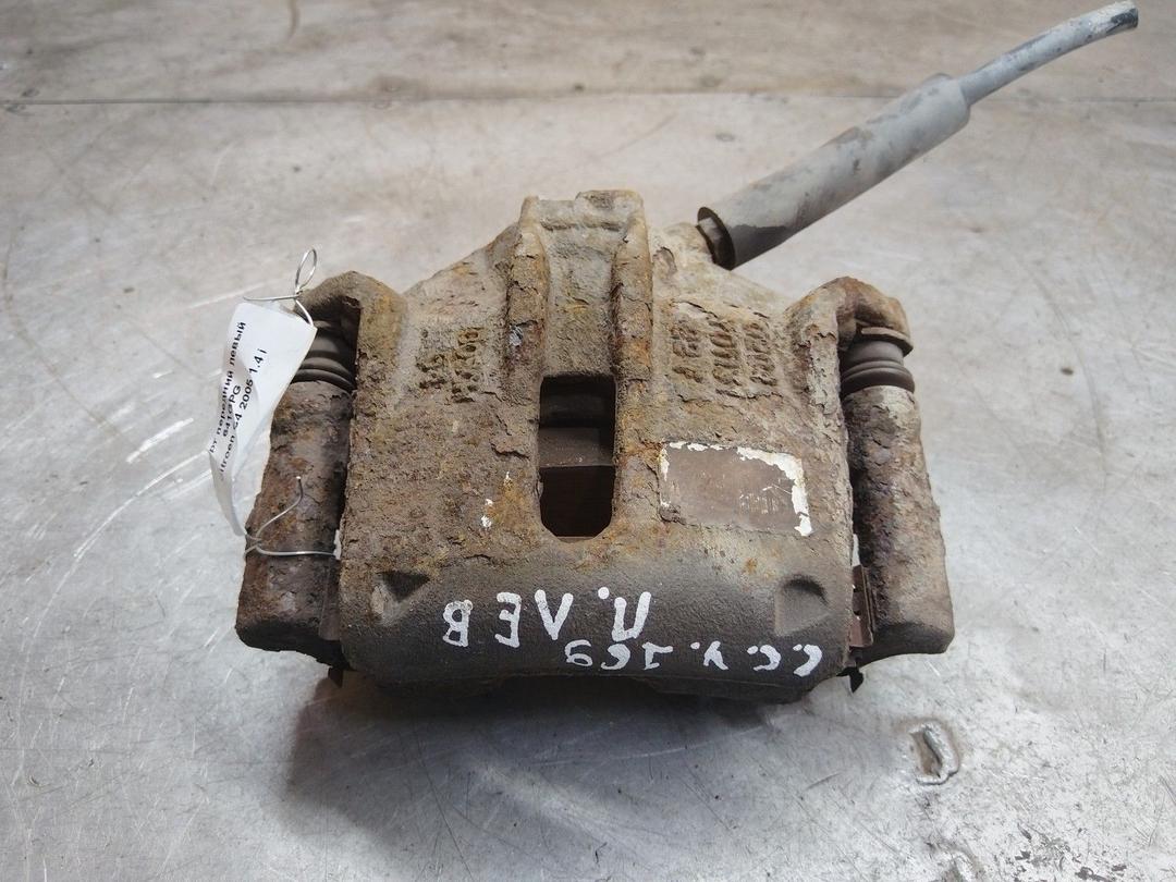 Суппорт передний левый 641GPG Citroen C4