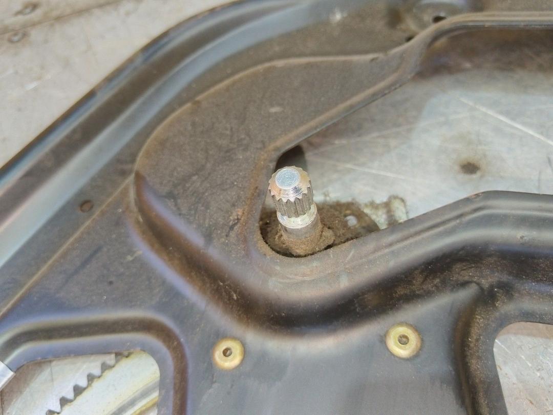 Стеклоподъемник передний правый HW6LT2 Mercedes Sprinter купить в магазине запчастей бу