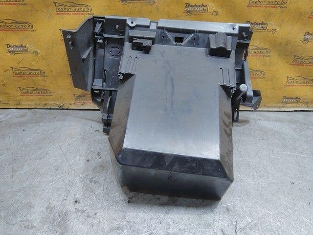 Бардачок N6I4B9 Ford C-Max купить с доставкой