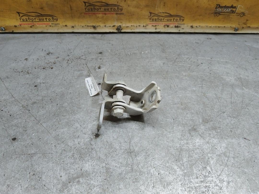 Петля двери задней правой P4RLV3 Skoda Fabia