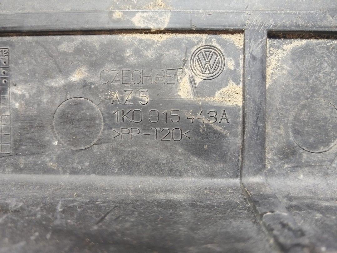 Крышка аккумулятора NIXG7Z Volkswagen Golf - Фото 3