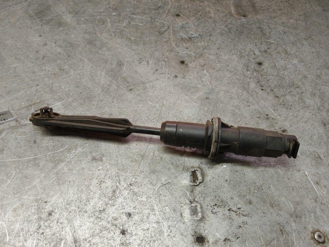 Цилиндр сцепления главный RLJYPI Renault Laguna