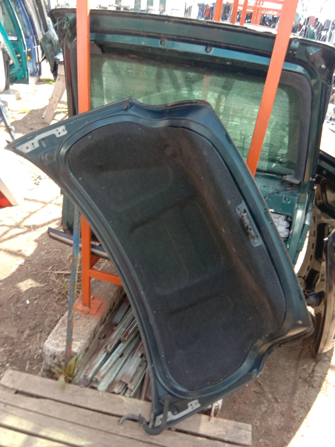 Крышка багажника (дверь 3-5) UK589F Rover 75 купить в магазине запчастей бу