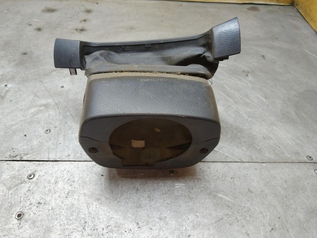 Кожух рулевой колонки X3CO1T Toyota Avensis