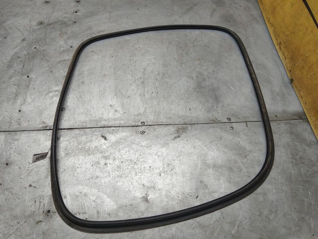 Уплотнитель Z9FI7A Renault Kangoo купить