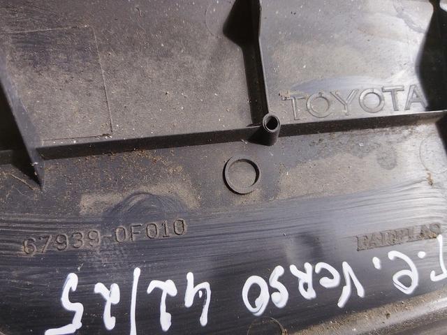 Обшивка крышки багажника ZOZ453 Toyota Corolla Verso купить с доставкой