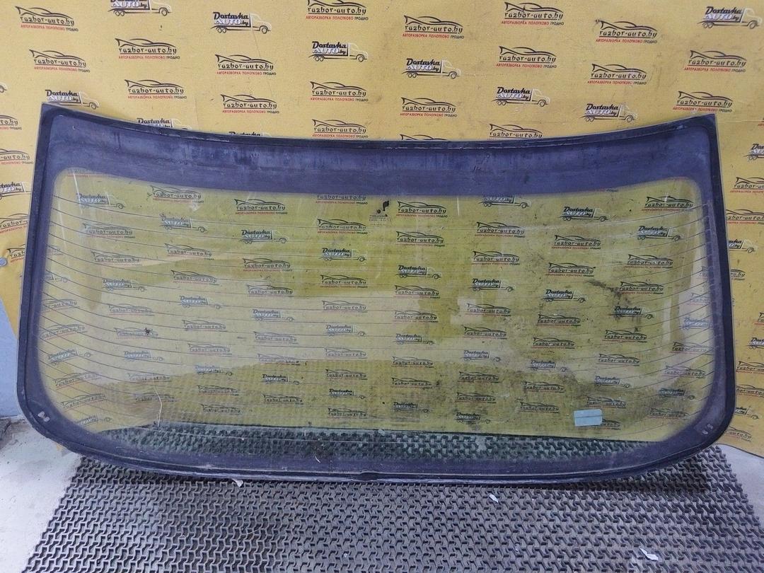 Стекло заднее U70N4X Peugeot 605 undefined