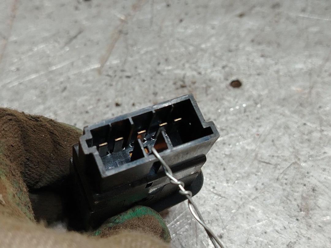 Кнопка корректора фар QFH73Z Peugeot 106 - Фото 4