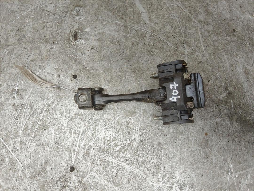 Ограничитель открывания двери передней 05WUO3 Peugeot 407 купить в магазине запчастей бу