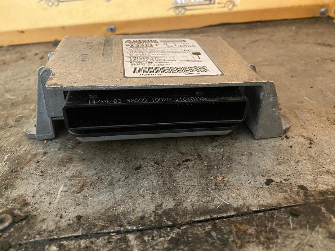 Блок AirBag XMQBW6 Renault Scenic купить в магазине запчастей бу