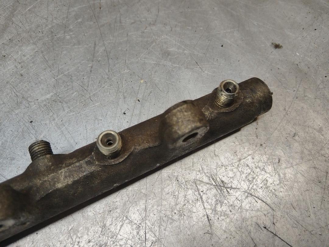 Топливная рампа 6YGGRX Peugeot 307 - Фото 4