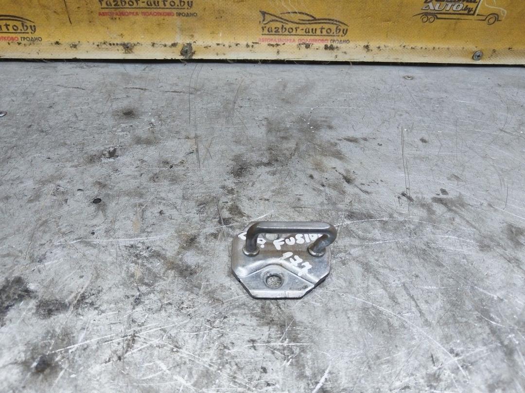 Ответная часть (скоба) замка двери XH2S90 Ford Fusion