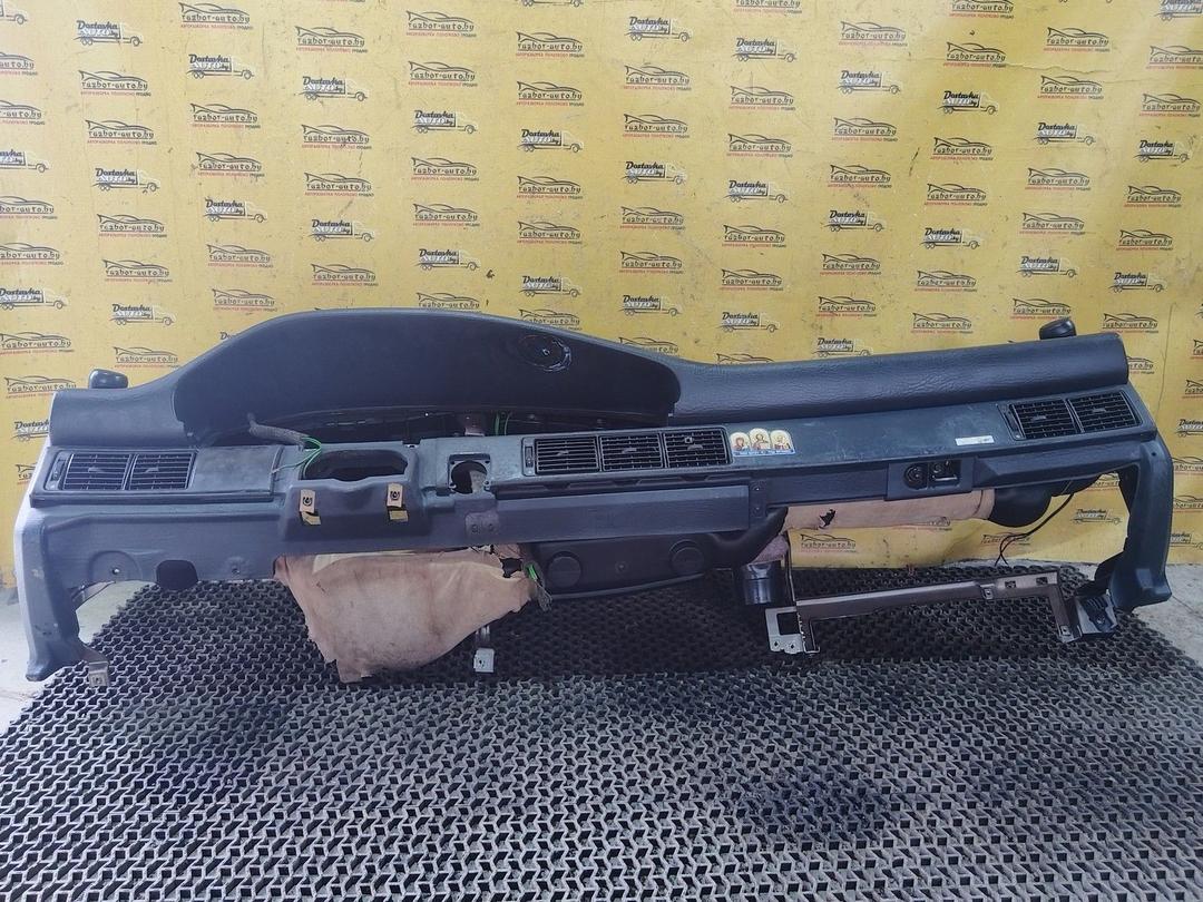 Панель передняя салона (торпедо) G3CYK4 Audi 100 купить в магазине запчастей бу