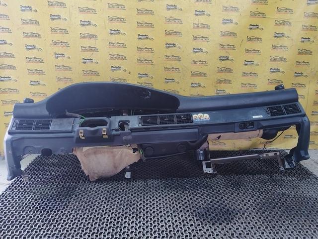 Панель передняя салона (торпедо) G3CYK4 Audi 100 купить в магазине запчастей бу