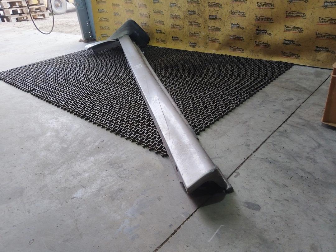 Накладка на порог JXE9YV Subaru Forester купить на авторазборке