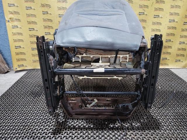 Сиденье переднее KI952G Renault Laguna undefined