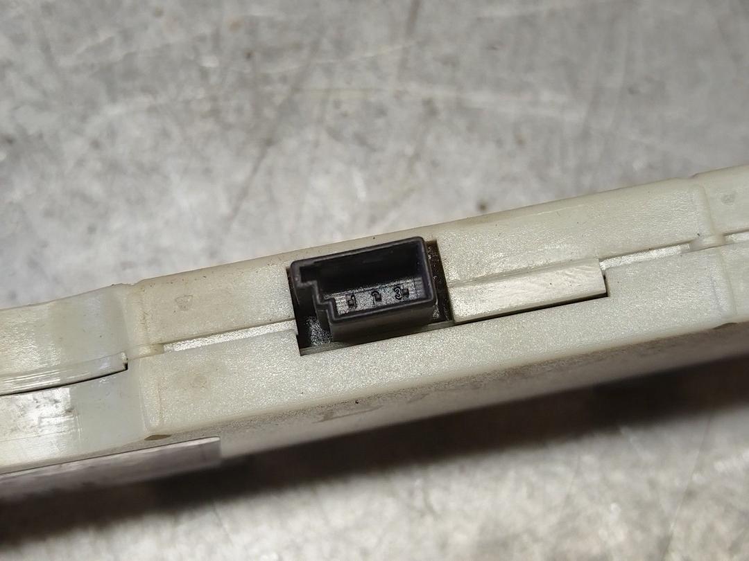 Усилитель антенны EQR96C BMW 5 E39 купить с доставкой