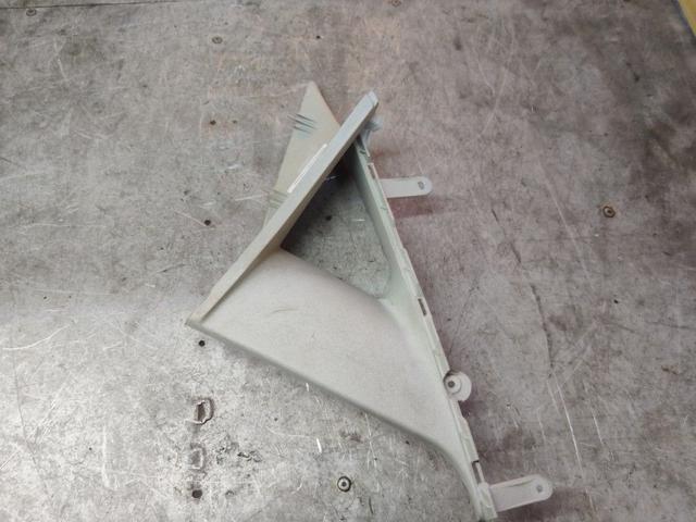 Обшивка стойки передней правой 7PXP8F Seat Altea