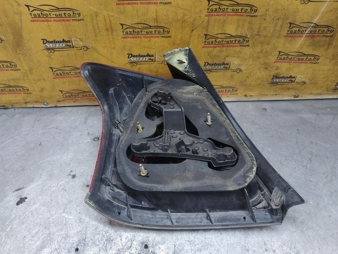 Фонарь задний правый VM4WN3 Toyota Avensis купить на авторазборке