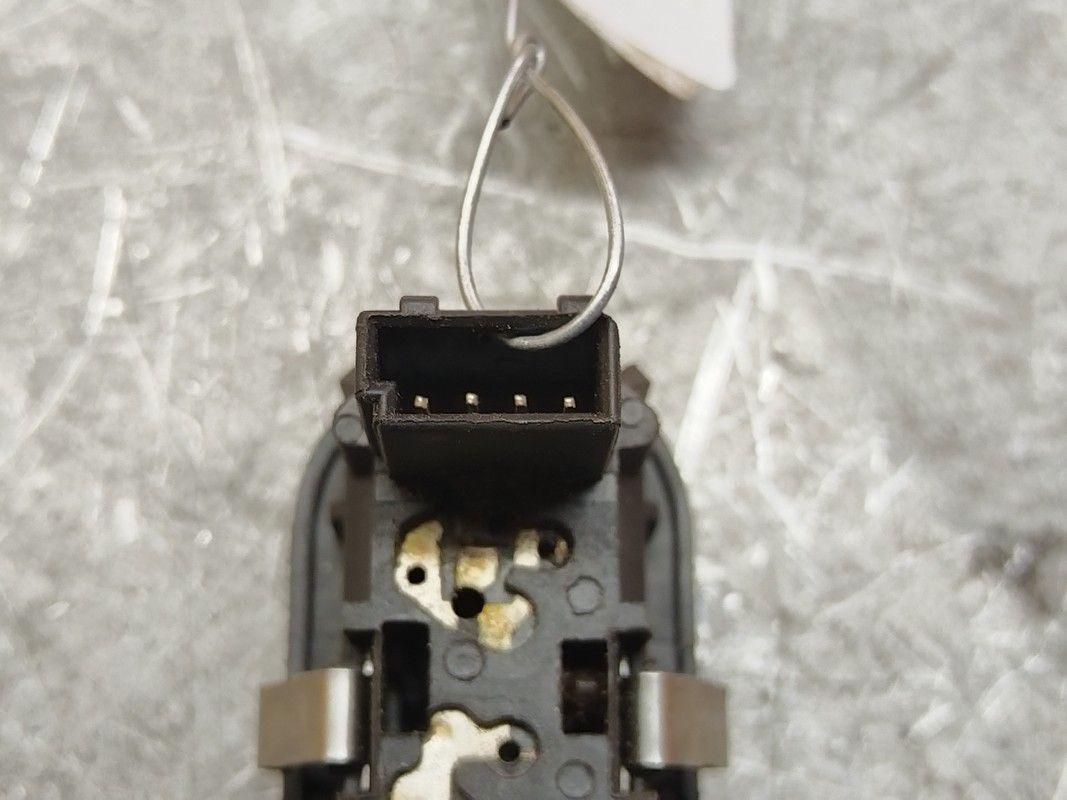 Кнопка стеклоподъемника заднего левого 390841 Opel Meriva - Фото 2