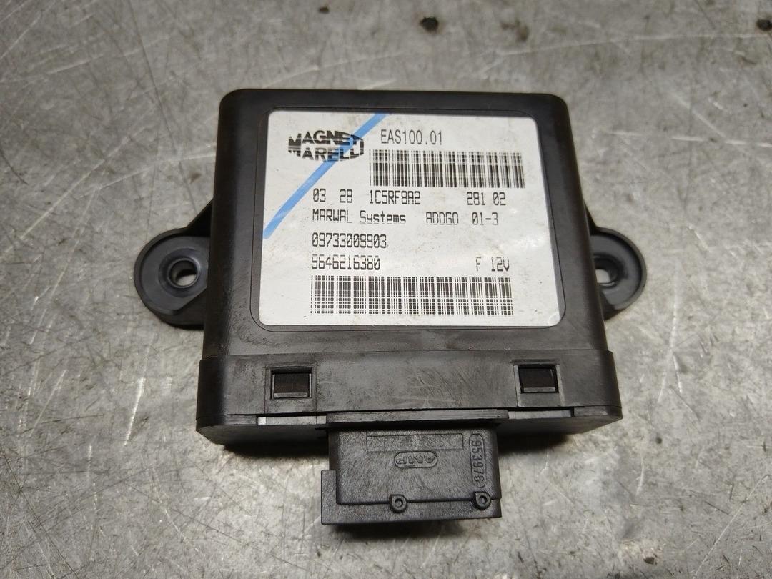 Блок управления топливным насосом 0ZGMP7 Peugeot 607 - Фото 1