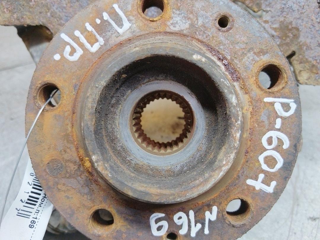 Кулак поворотный правый 4LKQUB Peugeot 607 купить