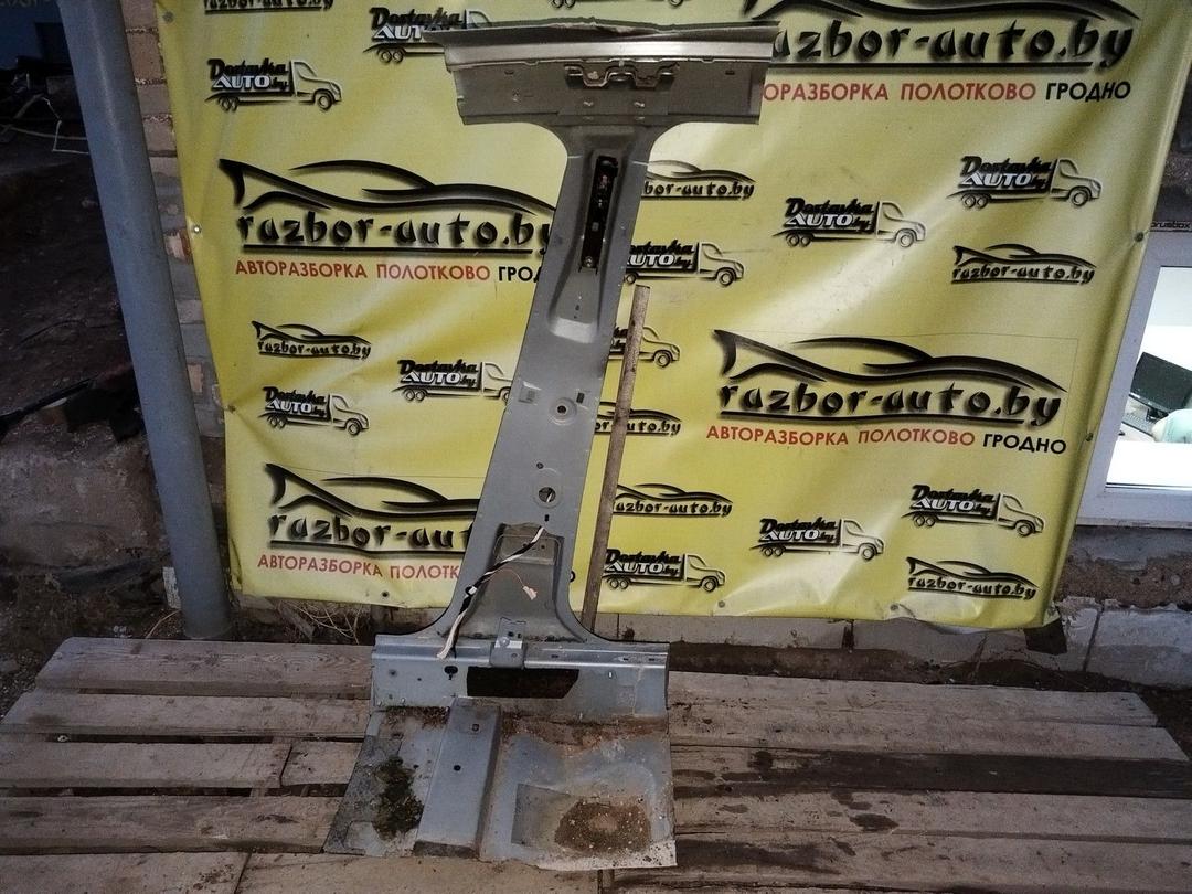 Стойка кузовная центральная правая W0ZF54 Citroen C5 купить в магазине запчастей бу