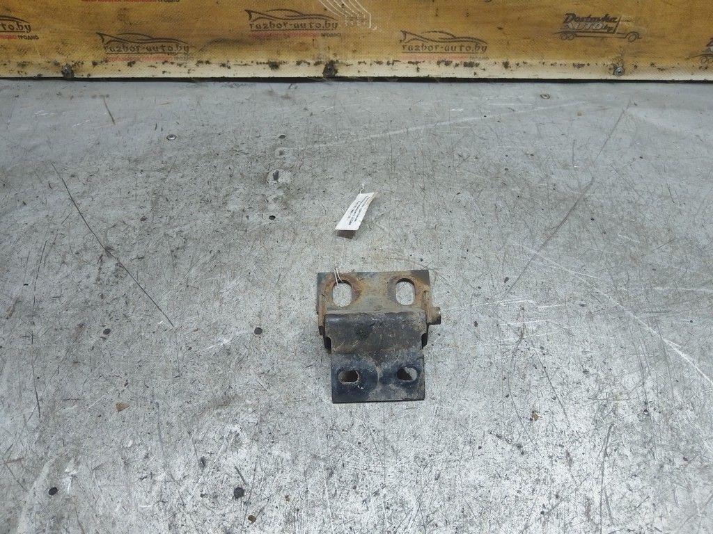 Кронштейн крепления бампера переднего UIID6R Audi 80 - Фото 3