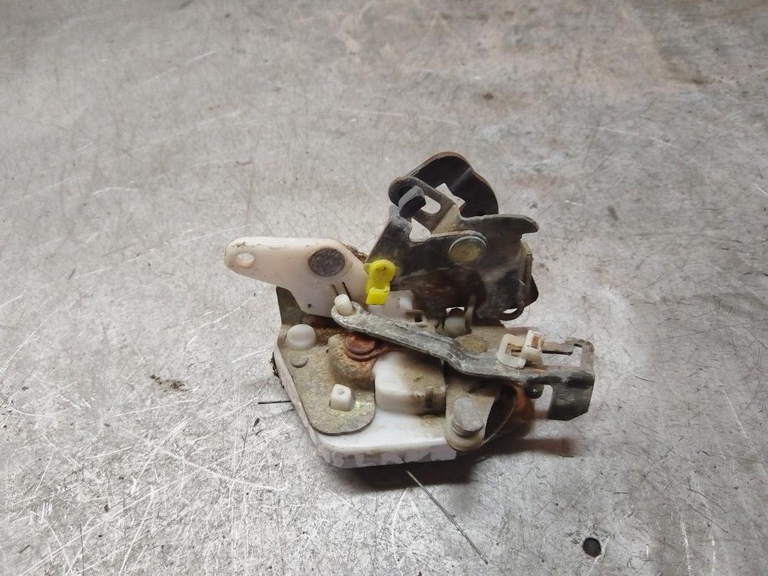 Замок двери задней правой X2Z39Y Hyundai Lantra купить с доставкой