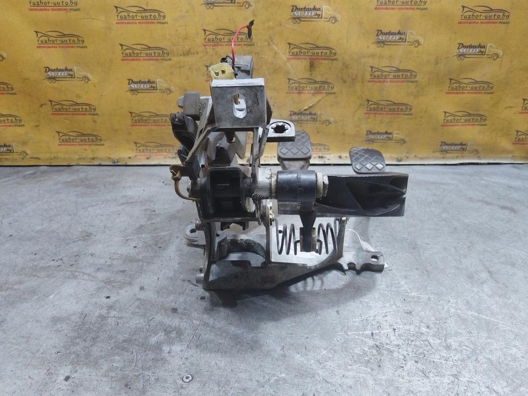 Узел педальный (блок педалей) JY022H Audi A4 купить в магазине запчастей бу