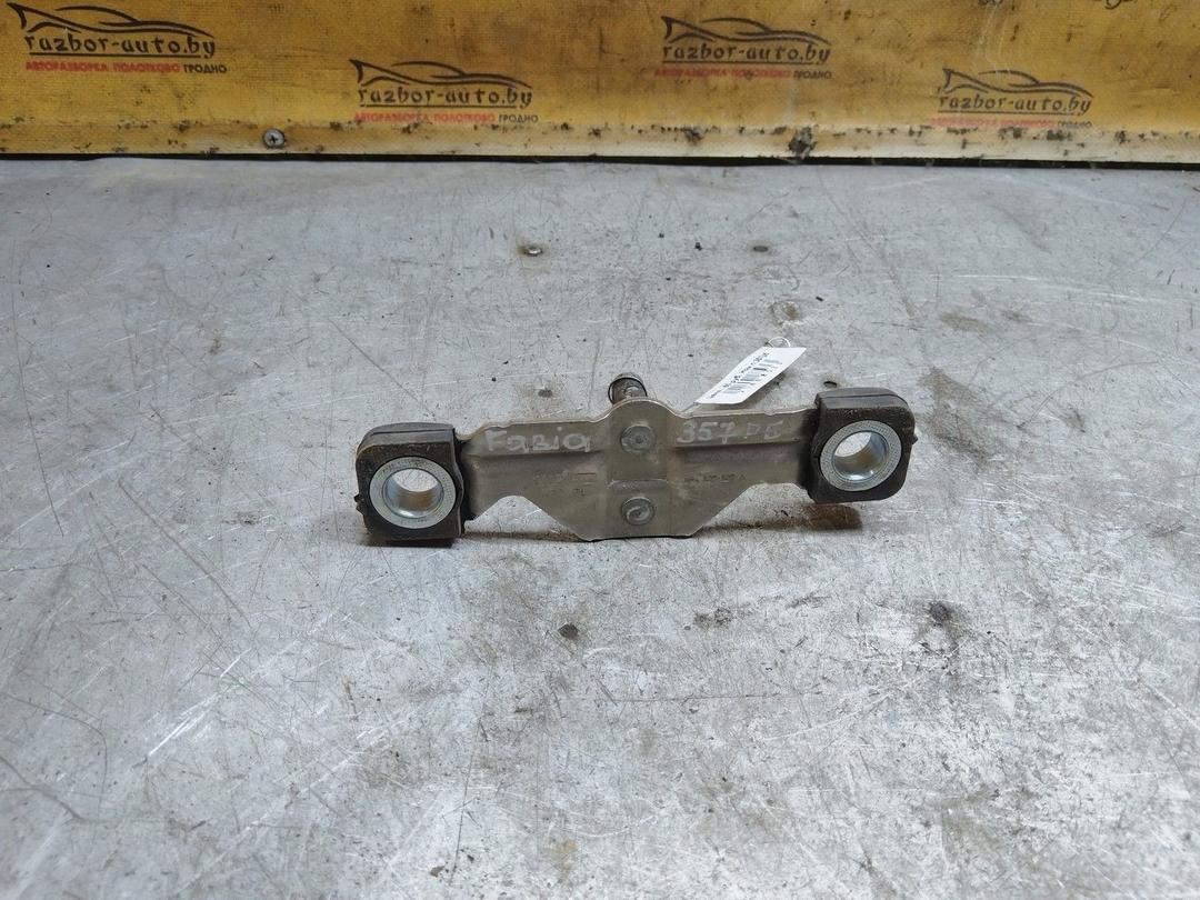 Ответная часть замка багажника RGVUYF Skoda Fabia купить