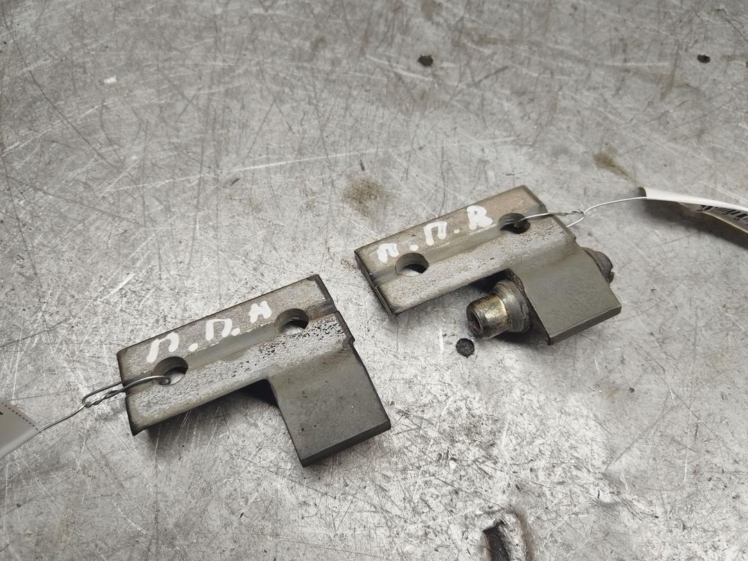 Петля двери передней правой P92ACF BMW 5 E39 купить с доставкой