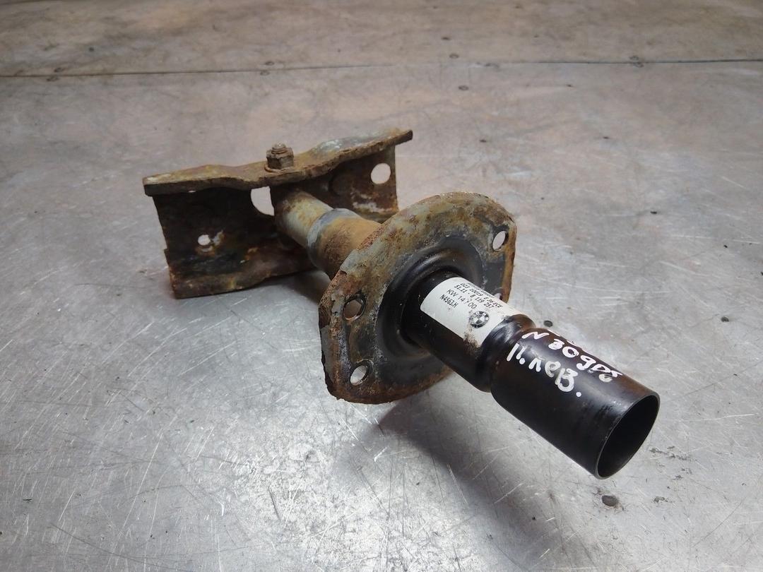 Клык бампера передний левый QXCD9S BMW 3 E36