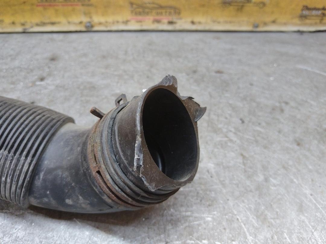 Патрубок воздушного фильтра Z0L9IA Skoda Fabia купить в магазине запчастей бу