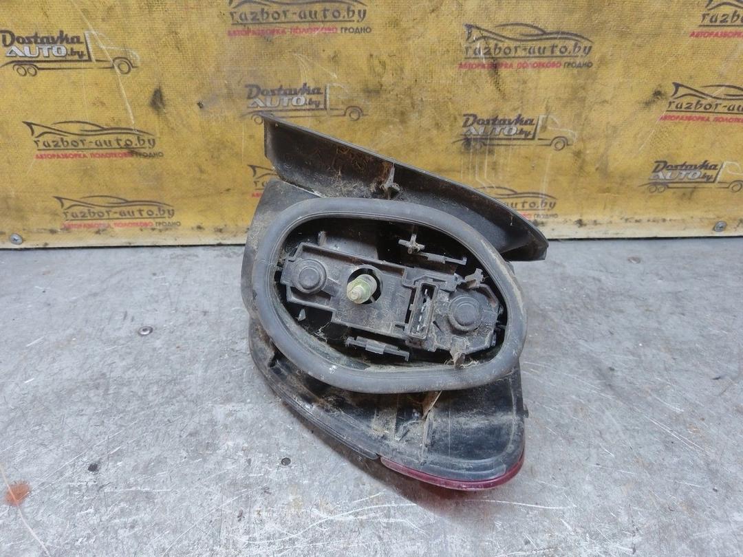 Фонарь задний левый EJGPDI Peugeot 406 купить на авторазборке