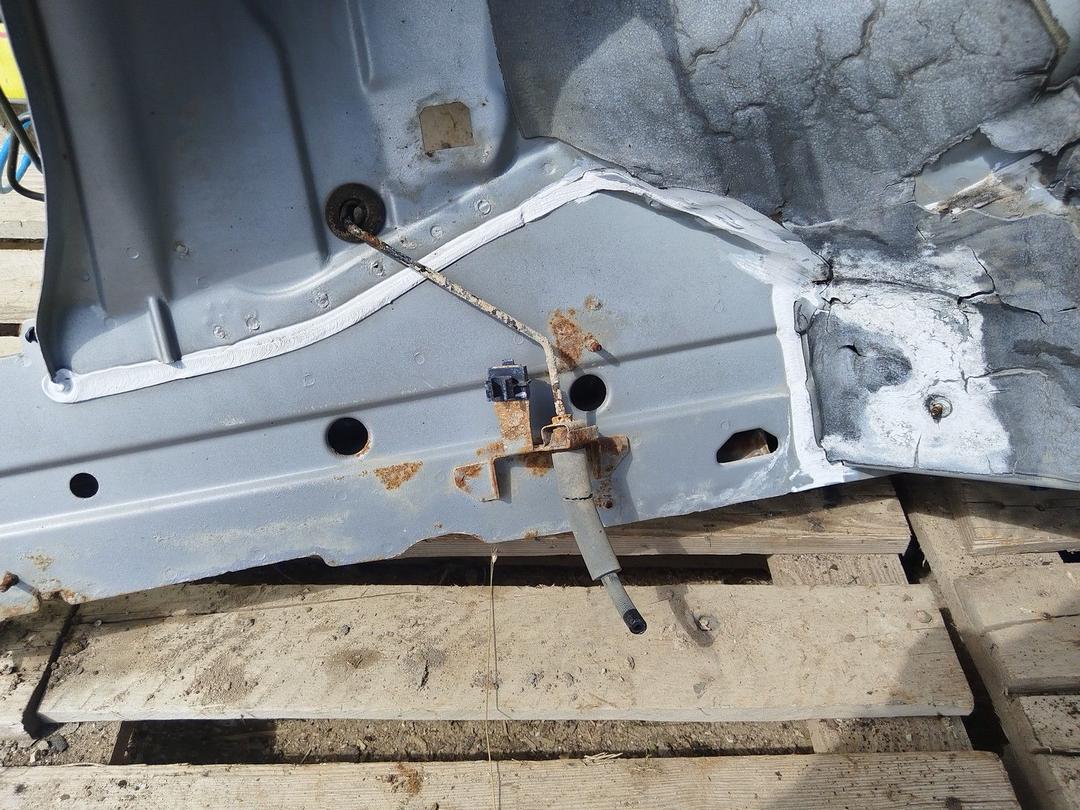 Лонжерон правый 2767FB Mercedes A W168 купить с доставкой. Огромный выбор запчастей и марок авто. У нас есть практически все.