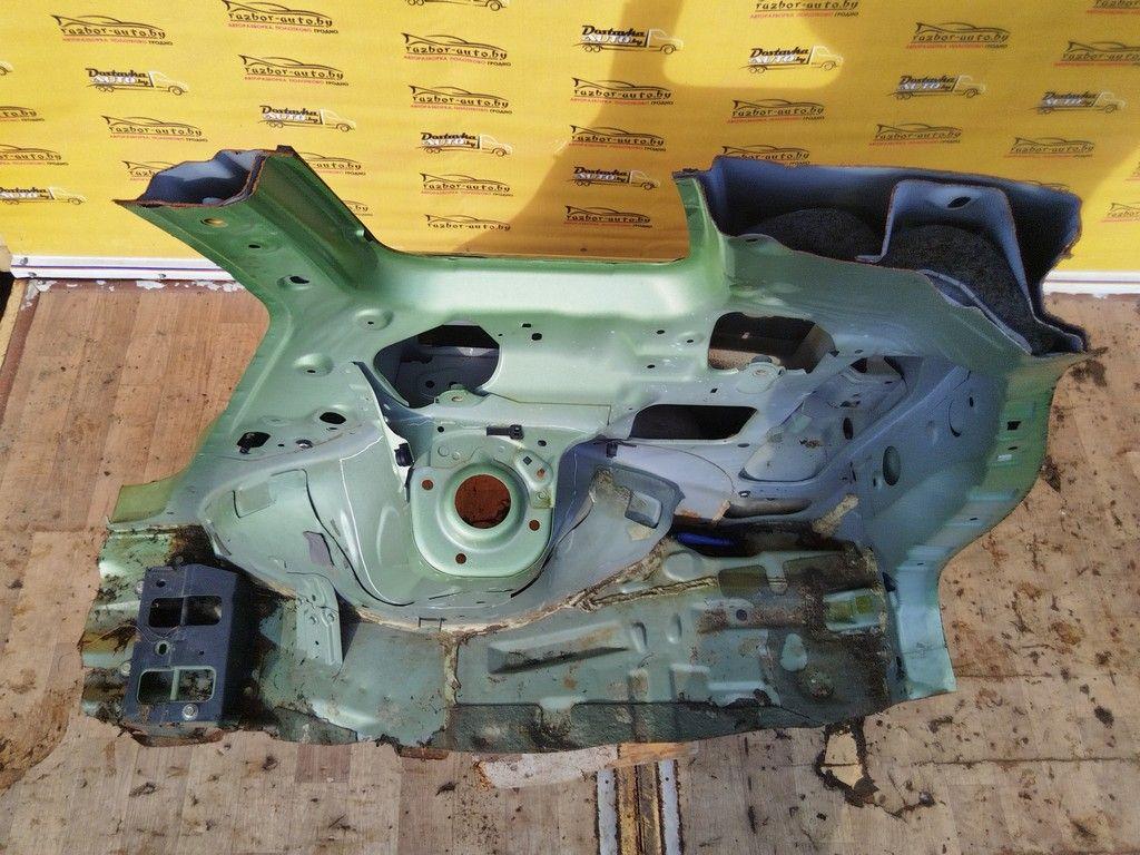 Крыло заднее правое DA4812 Mazda Premacy undefined