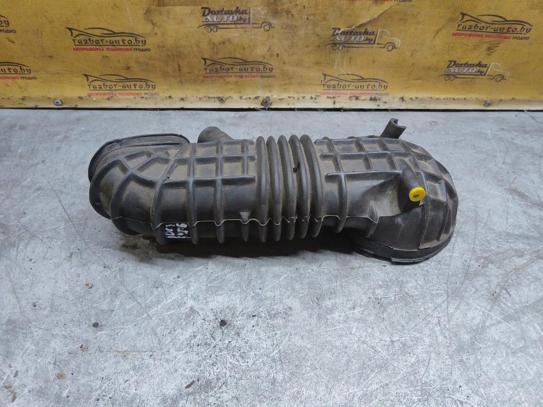 Патрубок воздушного фильтра H2FTIJ Audi 100 купить