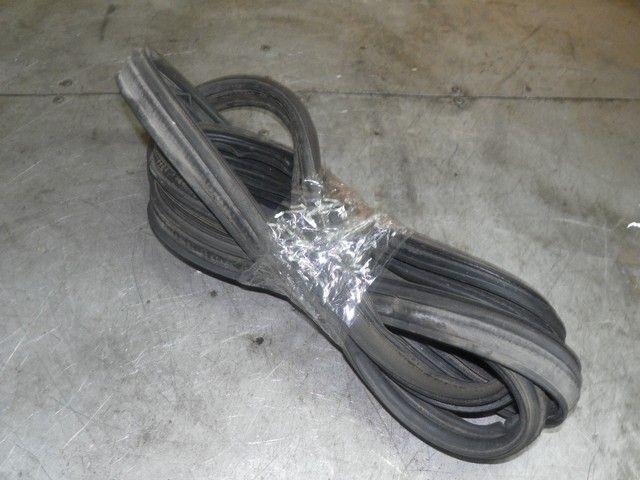 Уплотнитель багажника KQ42WO Honda HR-V купить с доставкой