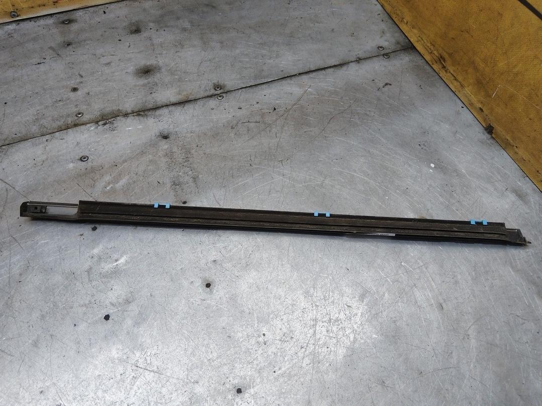 Уплотнитель стекла двери (бархотка) IT49NW Nissan Almera - Фото 2