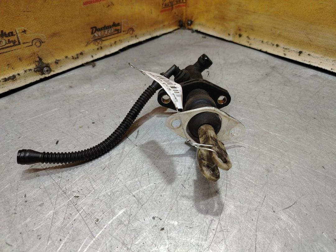 Цилиндр сцепления главный KQB872 Volvo V40 - Фото 2