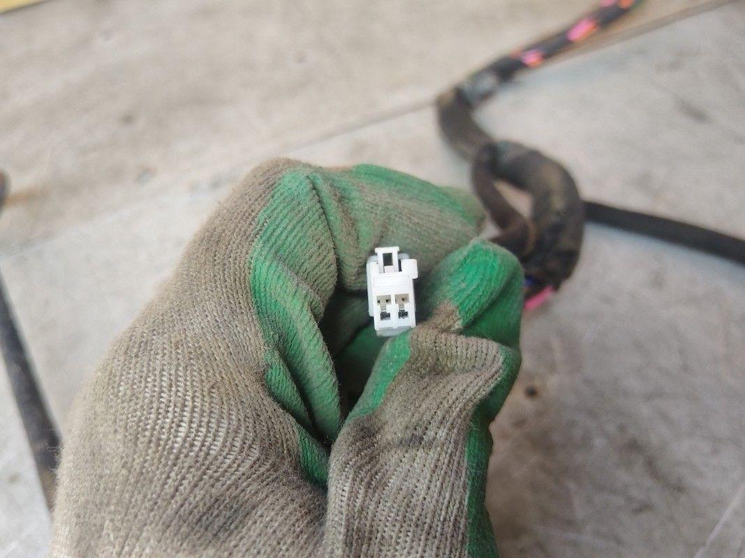 Проводка двери передней левой K5ZFZV Hyundai Matrix купить на авторазборке